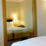 Jonathan Hotel