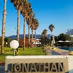 Hotel Jonathan 2*