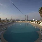 Jonathan Hotel 2*