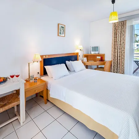 Jonathan Hotel Tigaki