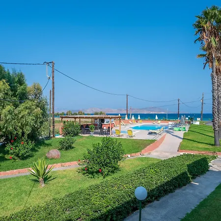 Jonathan Hotel Tigaki